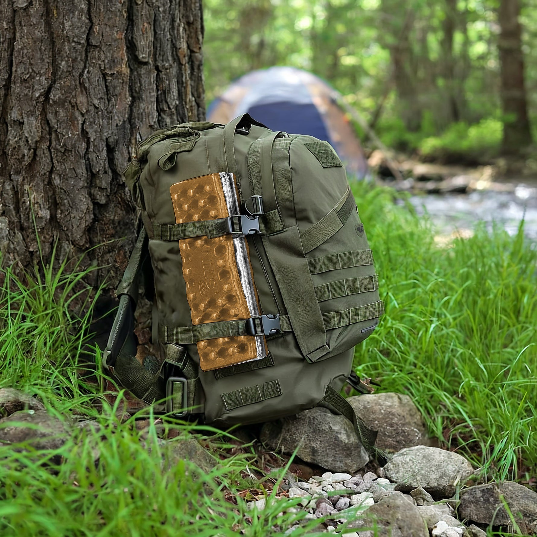 NC17105 Kempinga paklājiņš sēdvietai ar alumīnija polsterējumu + IXPE 40 cm brūns Nils Camp