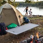 NC3504 Īpaši viegla gaiši pelēka kempinga gulta Nils Camp
