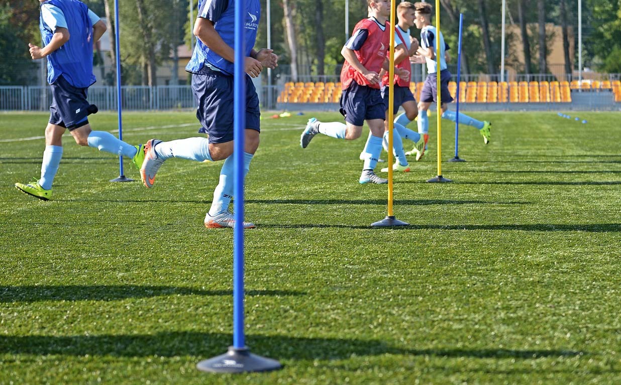 Gumijas atbalsts Yakimasport treniņu spieķim