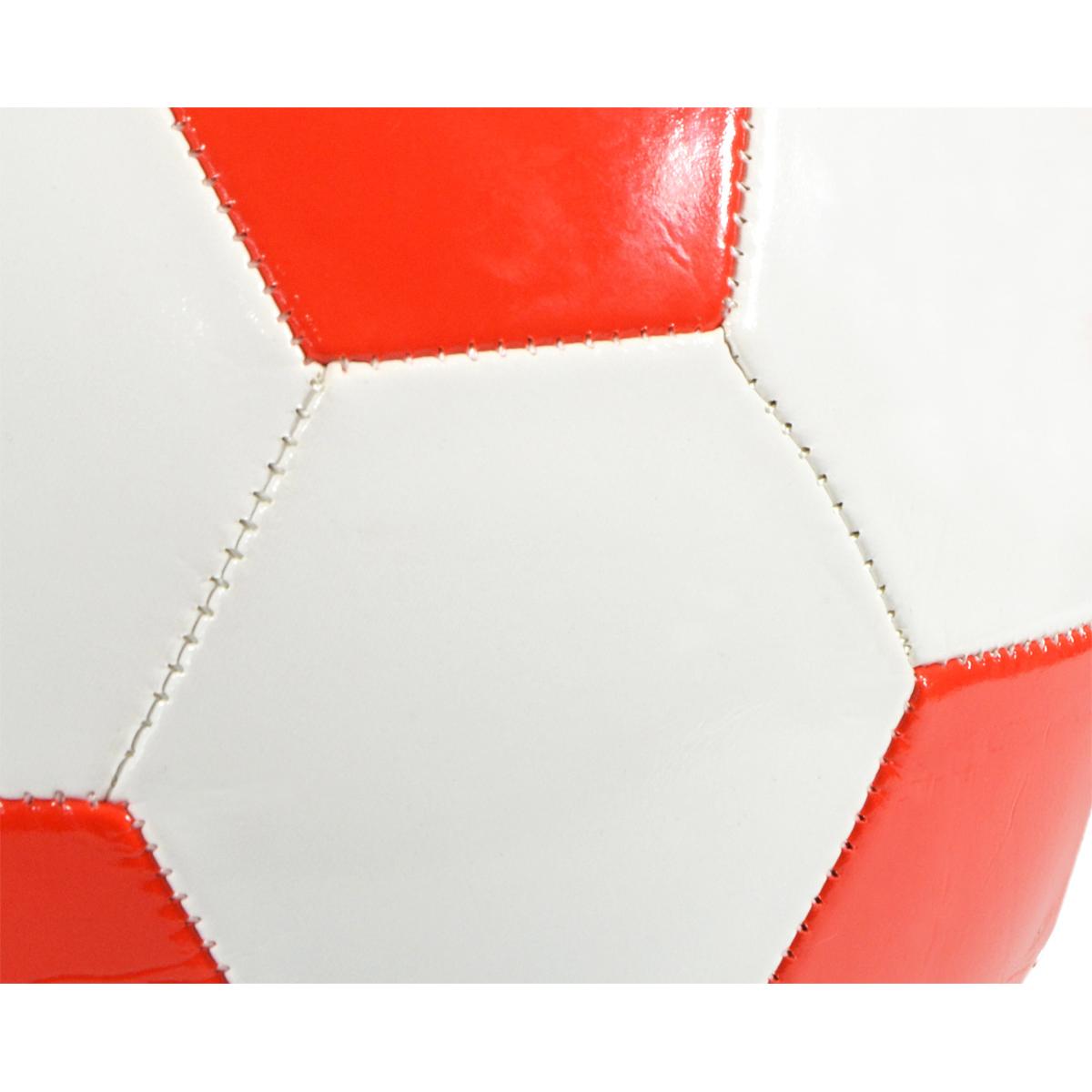 BIEDRONKA FUTBOLA BUMBA BALTA UN SARKANA ENERO 5. IZMĒRS