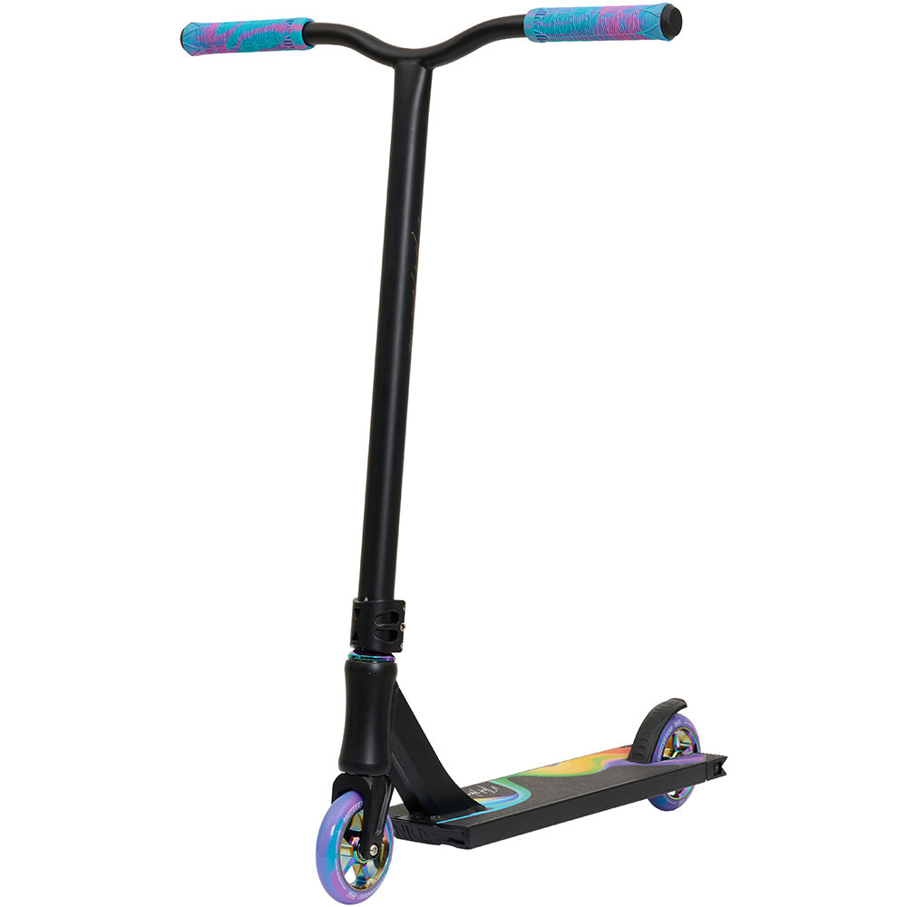 Triku skrejritenis NKD Rally V4 Pro Scooter Black Rainbow  85cm