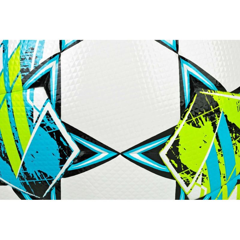 SELECT NĀKOTNES V25 FUTBOLU