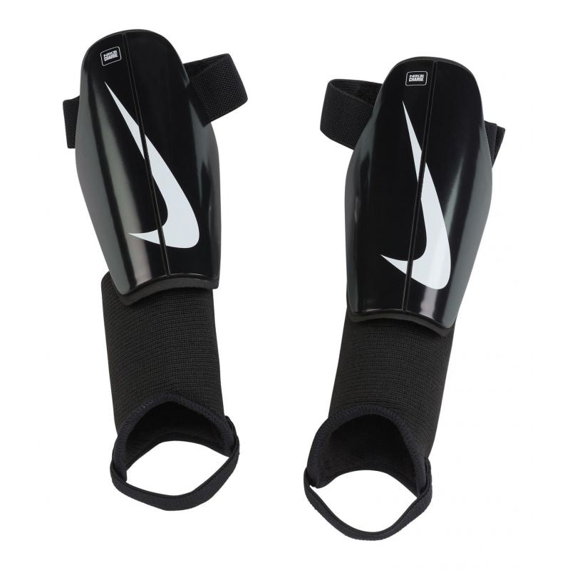 Nike Charge DX4610-010 futbola paliktņi - L (170-180cm)